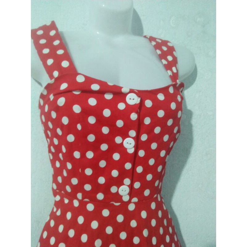 Đầm xoè size m