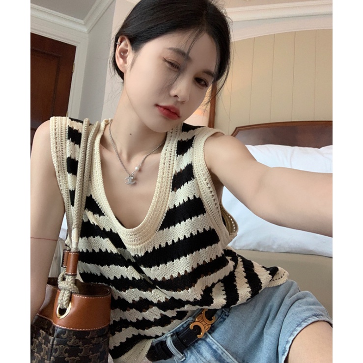 Áo Len Nữ Không Tay Họa Tiết Sọc Ngang Thời Trang Cá Tính