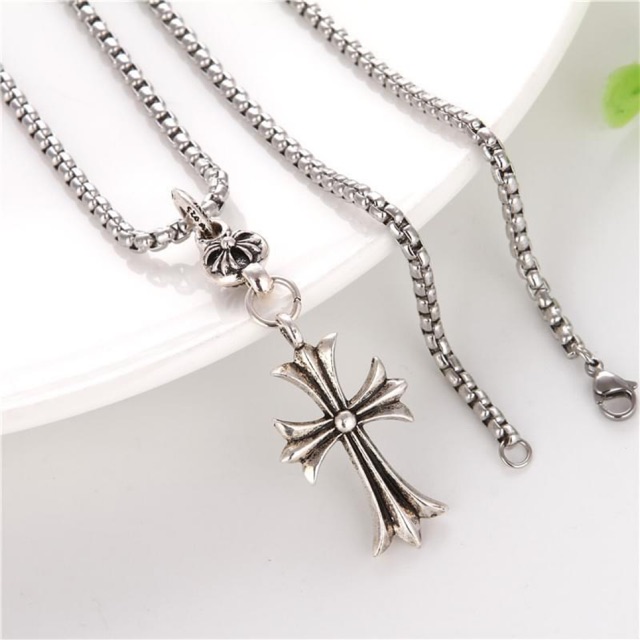 Dây chuyền chrome heart  chữ thập hợp kim titan cao cấp.