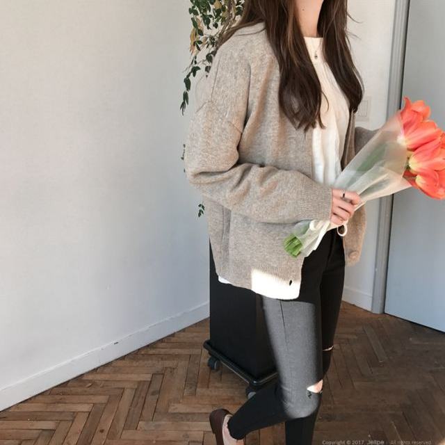 Áo cardigan dáng rộng màu sắc ngọt ngào cho nữ