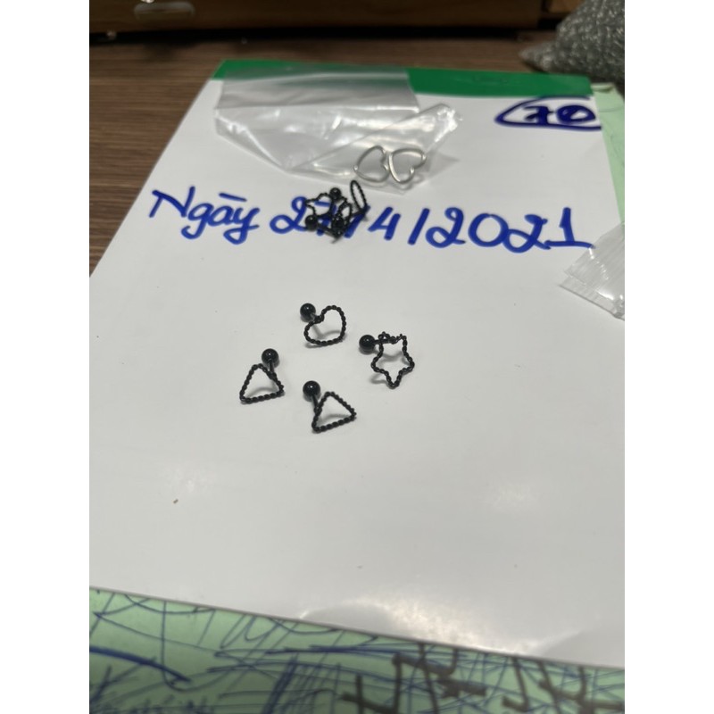 khoen tai nam nữ , bông tai nam nữ hình học cá tính