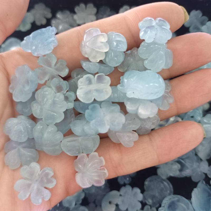 mặt 4 lá xanh dương may mắn hạnh phúc giữ tài lộc cho mệnh mộc thủy