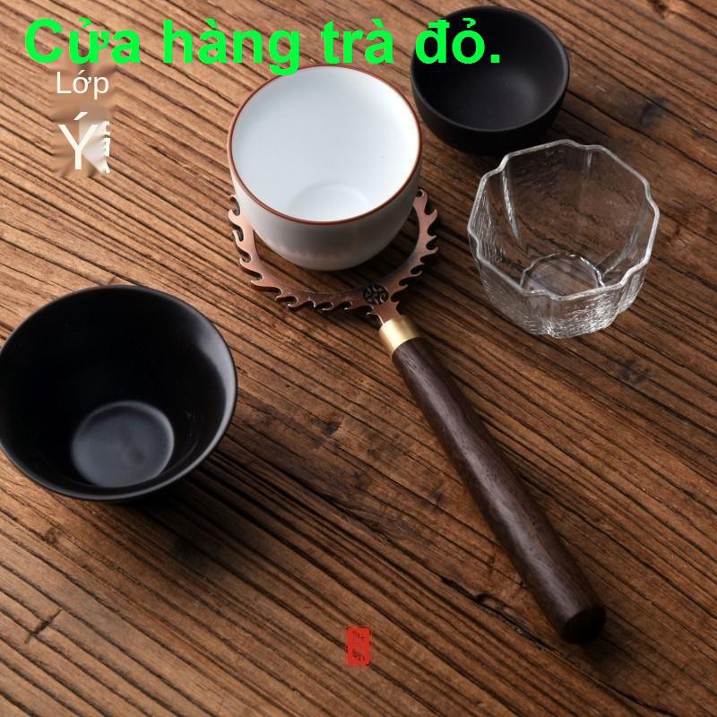 lớp ngã ba, trà kungfu, gỗ đàn hương đen chống nóng Fork Tea Cup Tsui Health Tuch Phụ kiệnchén rẻ1