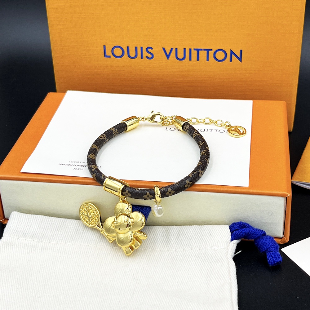 Vòng tay thời trang nữ cao cấp Louis Vuitton LV sành điệu, thanh lịch và cá tính