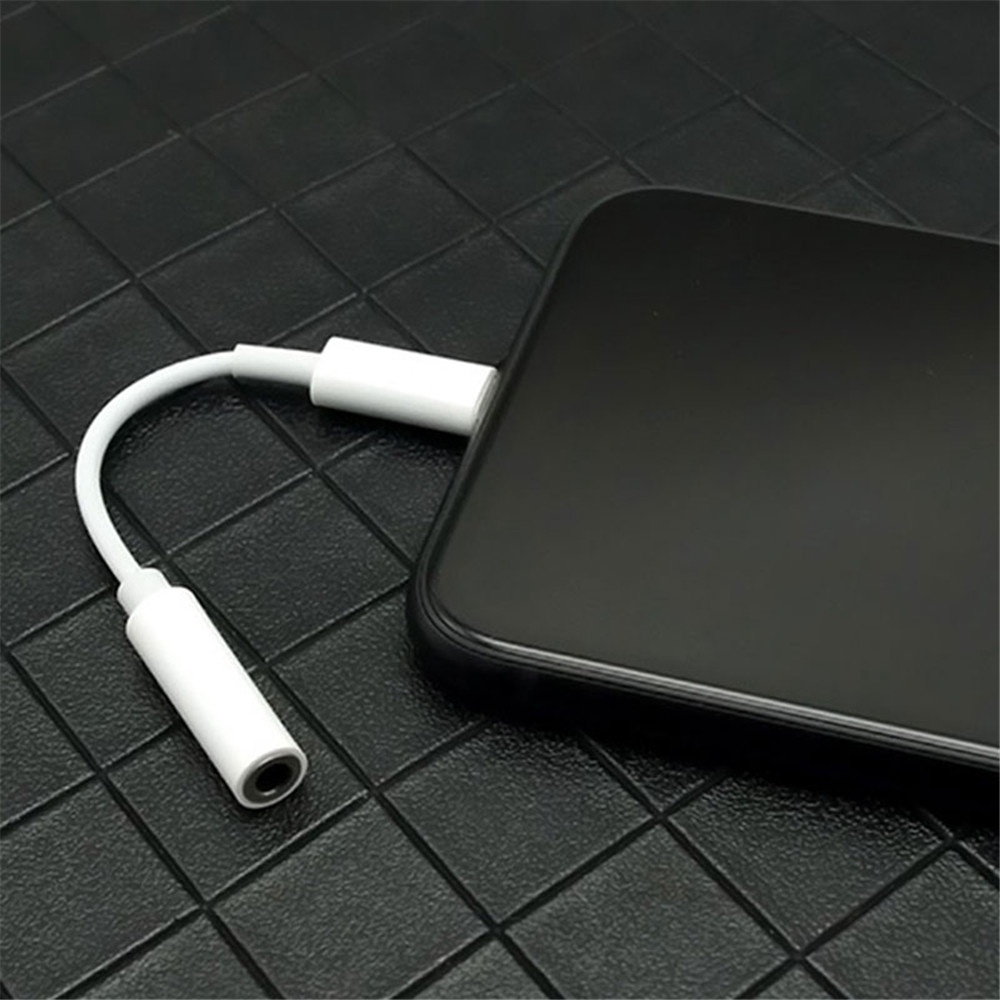 1 đầu chuyển đổi từ cổng Type-C sang cổng 3.5mm