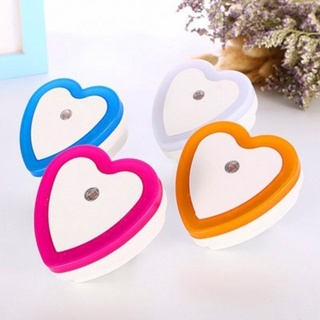 Đèn ngủ cảm ứng hình trái tim
