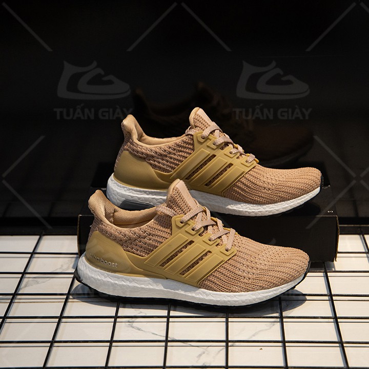 Giày Utraboost chuyên GYM chạy bộ thích hợp chơi thể thao phối quần jeans cực chất
