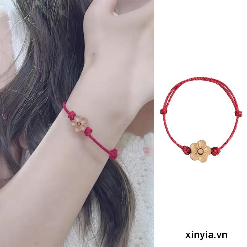 Vòng Đeo Tay May Mắn Bằng Gỗ Đào Khắc Họa Tiết Hoa Mận Xinh Xắn