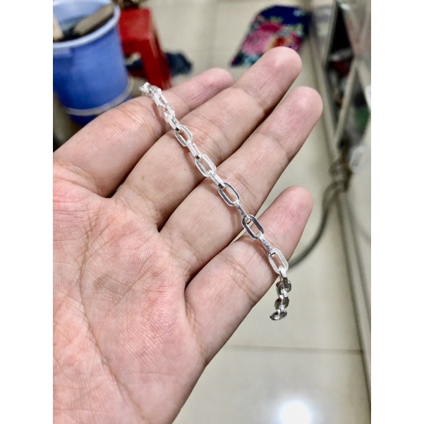Lắc tay bạc kiểu mắc xích bạc 100%  Dài 15cm giá 220k nặng 1.5 chỉ  Dài 18cm giá 260k nặng 2.0 chỉ