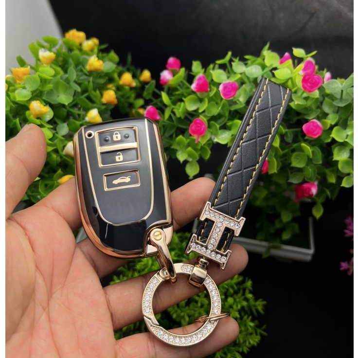 Bọc chìa khóa TPU Đen- vàng xe Toyota Vios 2019-2022