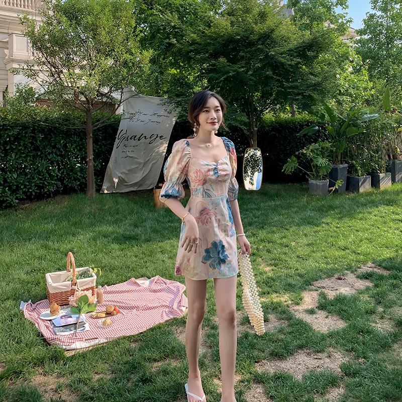 Đầm Nữ Tay Phồng Cổ Vuông Họa Tiết Hoa Phong Cách Retro | BigBuy360 - bigbuy360.vn