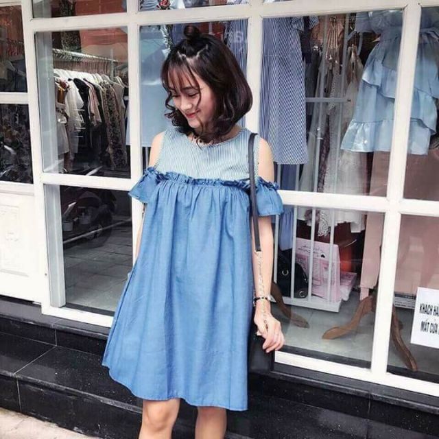 Váy hở vai