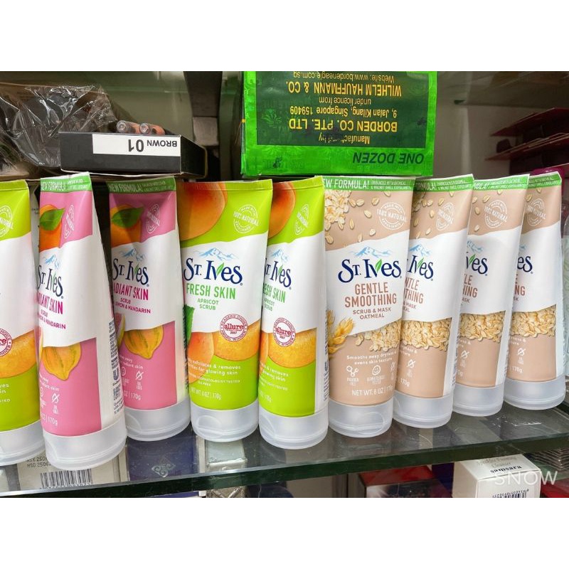 Sữa rửa mặt tẩy tế bào chết ngừa mụn St.Ives trà mơ lúa mạch 170gr