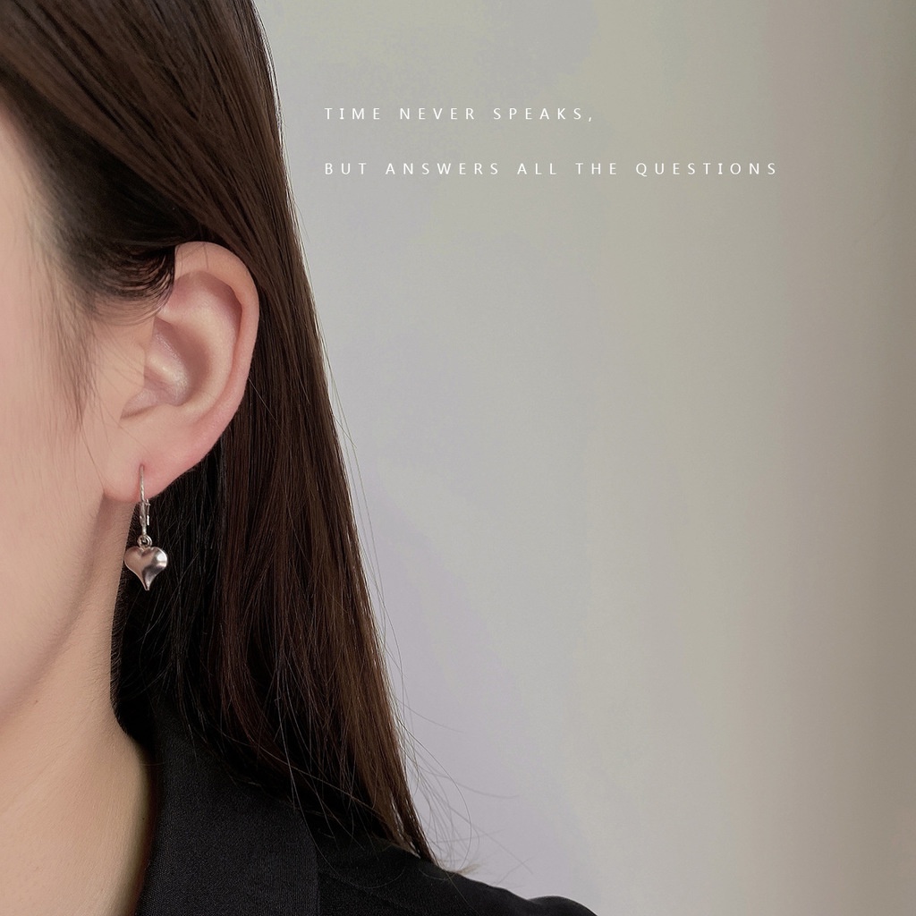 Khuyên tai hình trái tim phong cách retro thời trang xinh xắn cho nữ