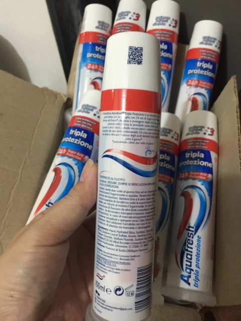 KEM ĐÁNH RĂNG AQUAFRESH dạng ống