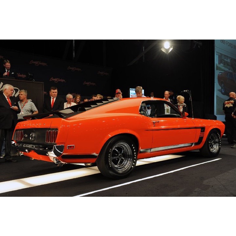 Xe Hot Wheels RLC ‘70 Ford Mustang Boss 302