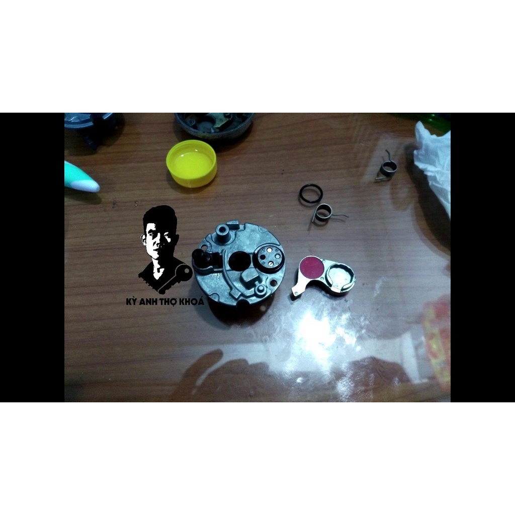 Nam Châm từ lắp chìa khoá xe máy HONDA,YAMAHA,SUZUKI ,SYM - kỳ anh thợ khóa