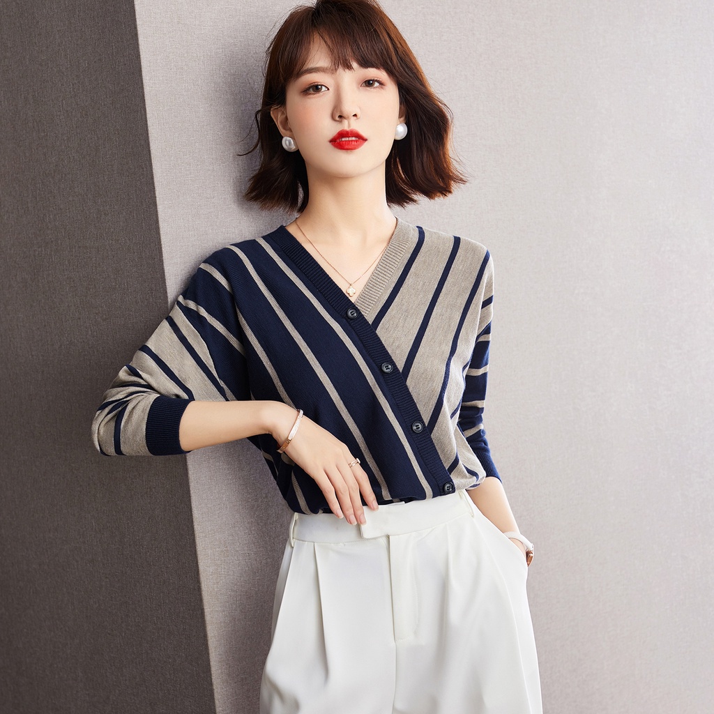 Áo Dệt Kim Tay Dài Cổ Chữ V Hoạ Tiết Kẻ Sọc Cho Phái Nữ