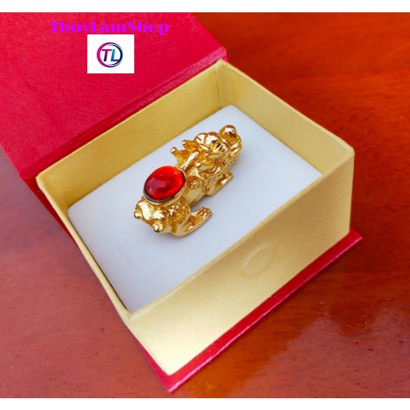 Tỳ Hưu Cõng Ngọc Đỏ