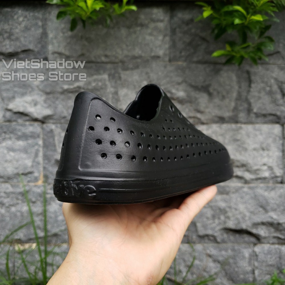 YDGD Giày nhựa đi mưa nam nữ - Chất liệu nhựa xốp siêu nhẹ, không thấm nước - Màu đen full và đen viền trắng 25 YC35