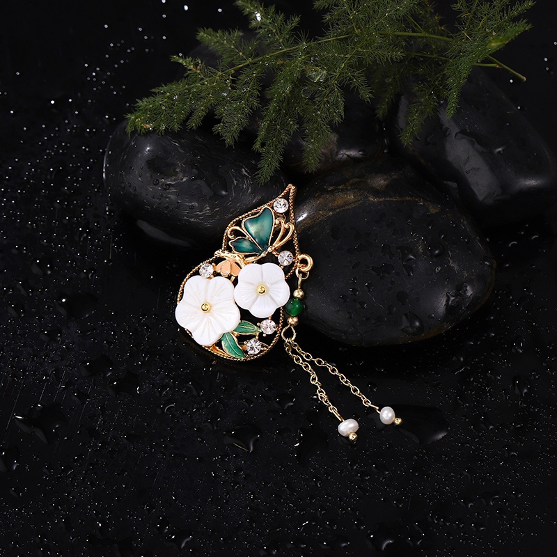 Huy Hiệu Cài Áo Hình Chim Công Đính Ngọc Trai Phối Tua Rua Thời Trang Cho Nữ