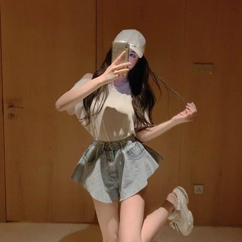 Quần jeans đùi loe kiểu nữ có 3 Size S M L