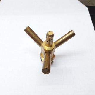 Béc phun 5 tầng xoay bằng thau phi 21