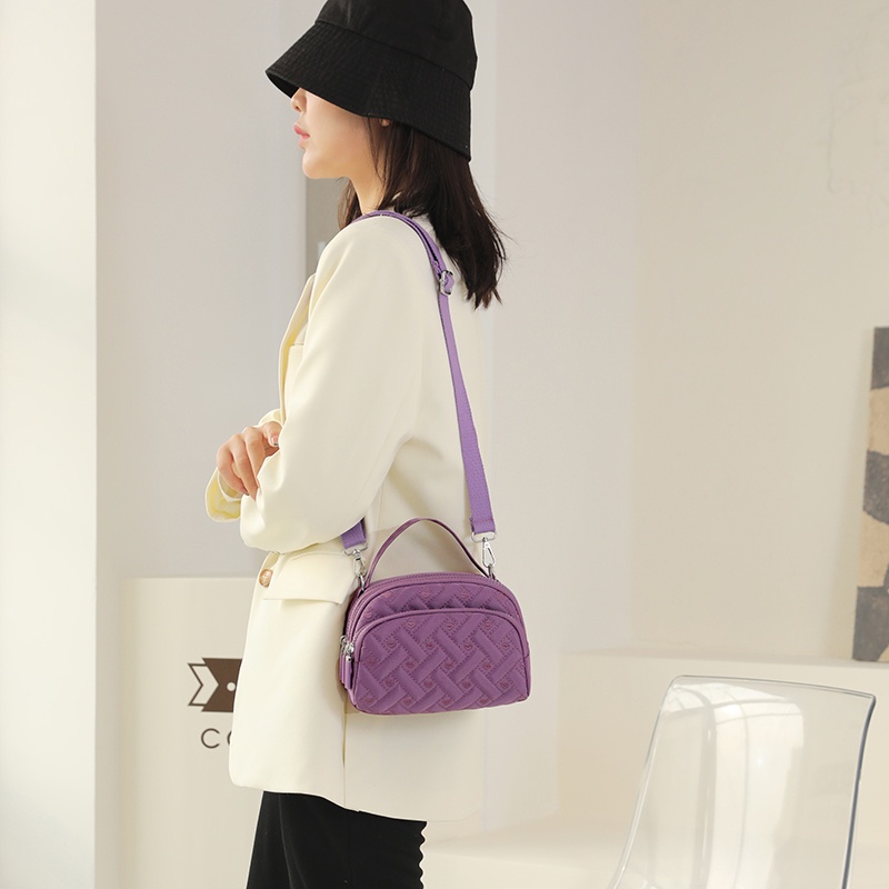 Túi Xách Siêu Nhẹ Nhiều Ngăn Thêu Họa Tiết Phong Cách Mới Cho Nữ