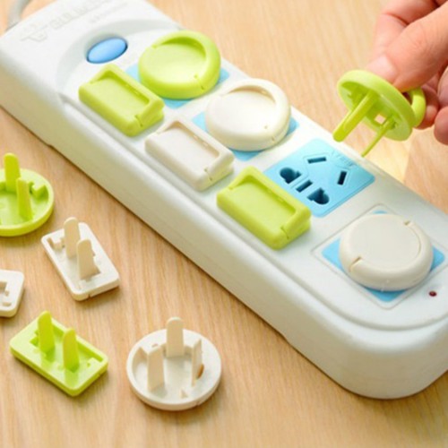 Bịt ổ điện cao cấp giữ an toàn cho bé, Màu sắc đẹp, có quai tháo ra dễ dàng