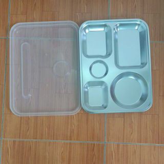 Khay chia cơm inox có nắp đậy