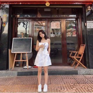 Đầm trắng 2 dây