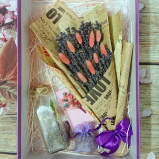 Bó hoa Lavender khô mix cỏ đuôi thỏ hồng+ lọ nụ hoa và thiệp 💕💕💕