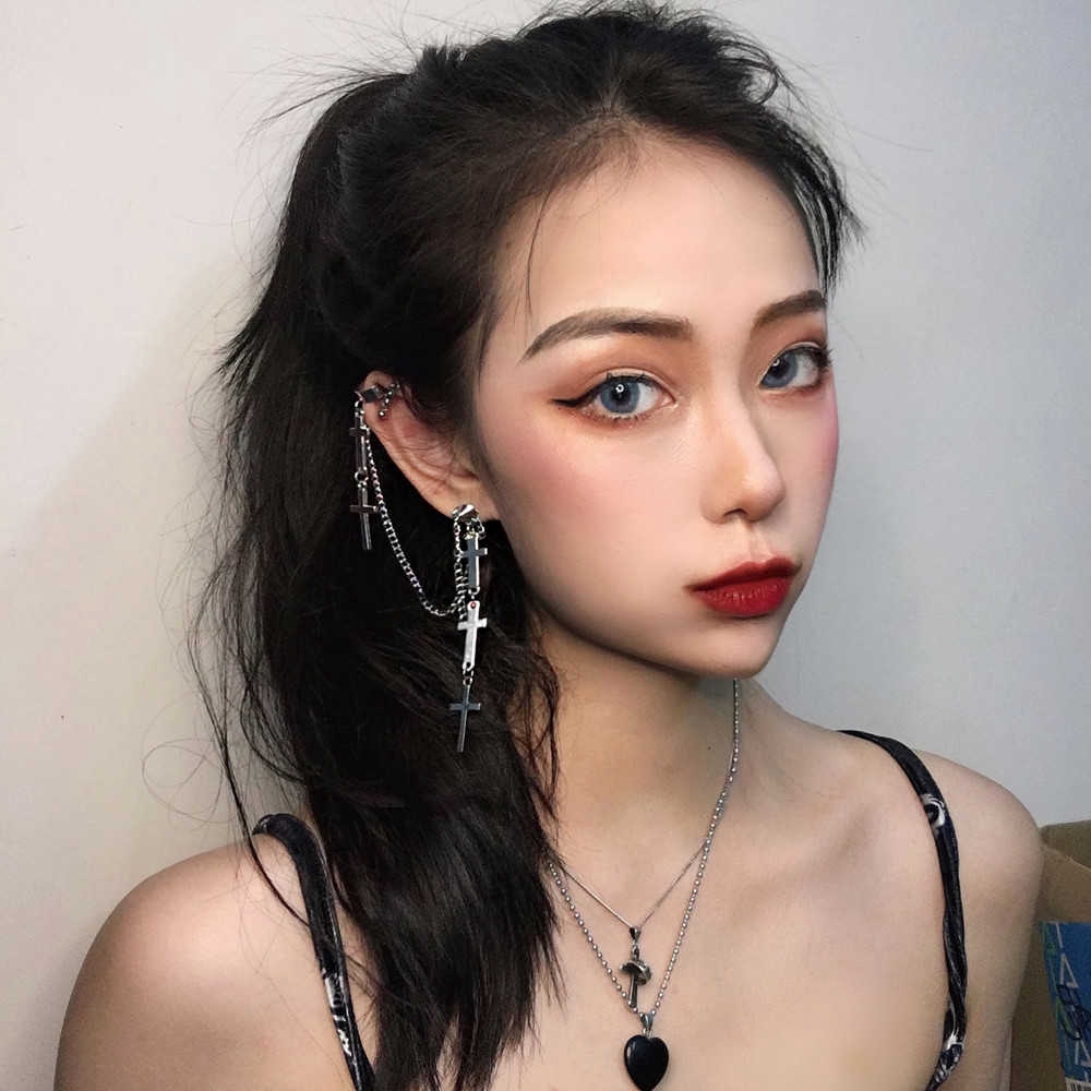 13031Cross chain ear bone clip cool temperament ins net red same earrings