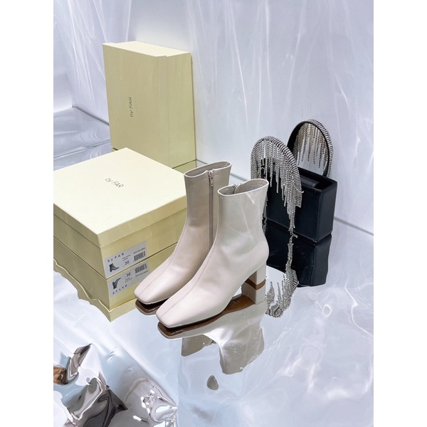 Boots cao cổ By Far cao 5cn da trơn nhẵn đơn giản dễ phối đồ