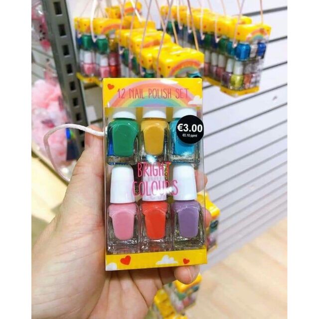Sơn móng tay cho bé của Pháp