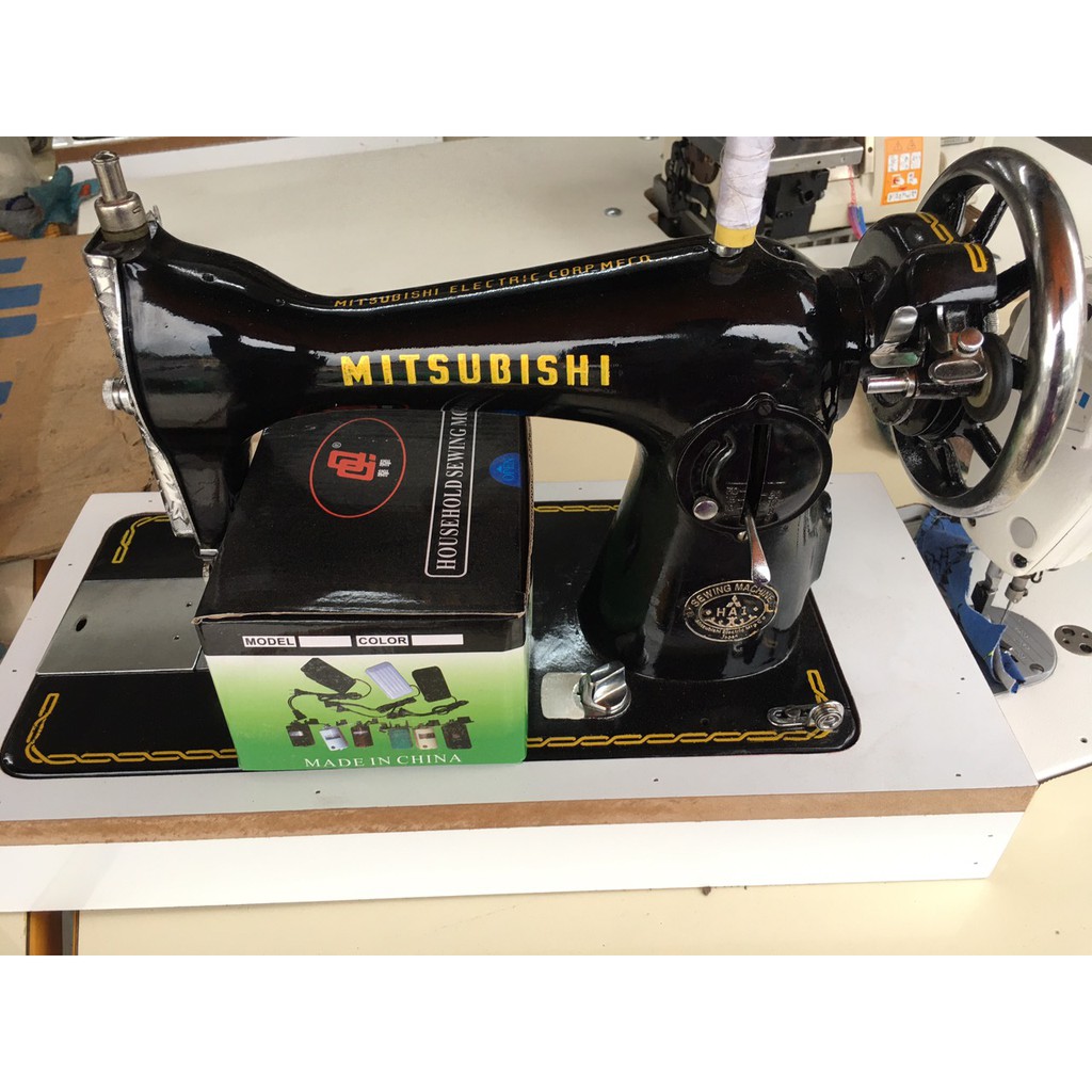 MÁY MAY GIA ĐÌNH CỔ ĐIỂN MITSUBISHI XÀI BÀN MINI