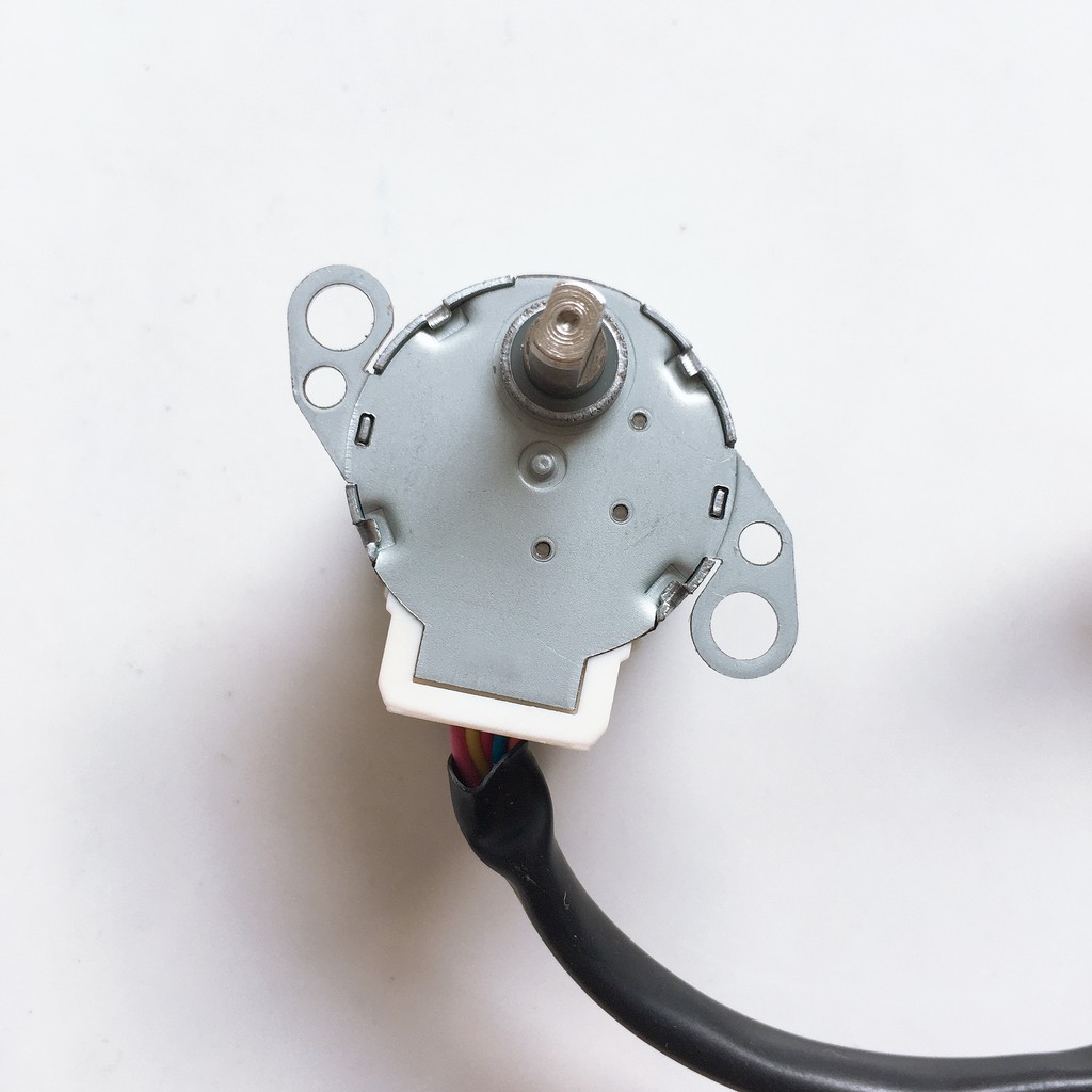Motor đảo gió máy lạnh Sanyo, Gree [ẢNH THẬT] Quạt đảo Sanyo, gree tai xéo, vẫy đảo gió điều hoà, đảo gió máy lạnh Gree