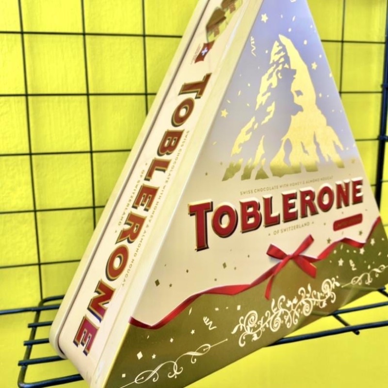 SOCOLA (CHOCOLATE) TOBLERONE HỘP THIẾC TAM GIÁC