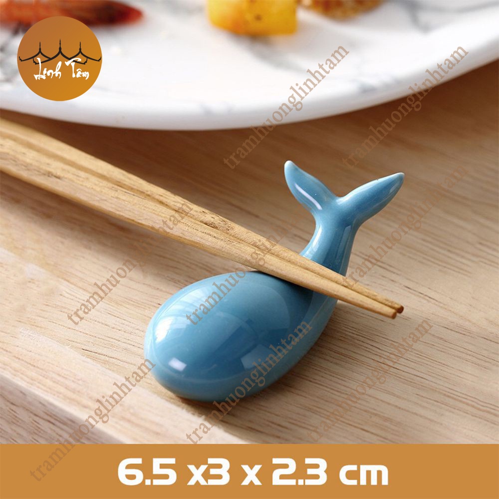 Gác đũa phụ kiện bàn ăn gốm sứ hình cá voi cá heo xinh xắn