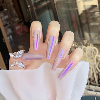 Móng úp tay form thang trơn đục và trong