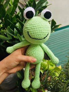 Ếch cốm, đồ chơi thú bông bằng len móc handmade