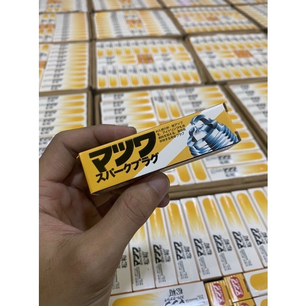 Bugi 3 chấu nhật