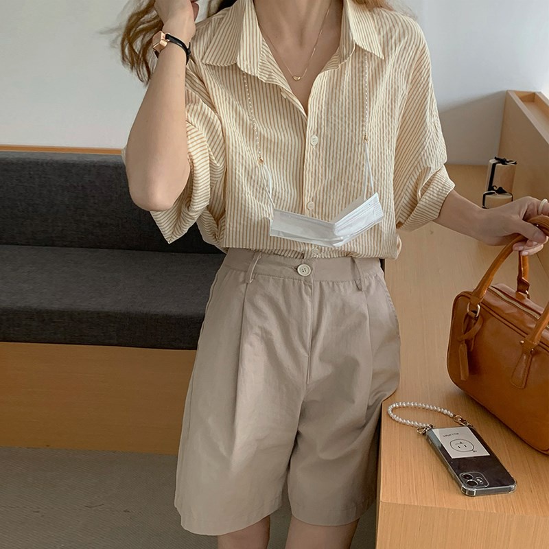 Linki ✻ Áo Sơ Mi Ngắn Tay Cổ Bẻ Họa Tiết Kẻ Sọc Phong Cách Hàn Quốc