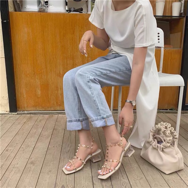 C58: ( ảnh thật) sandal đinh gót vuông 4p