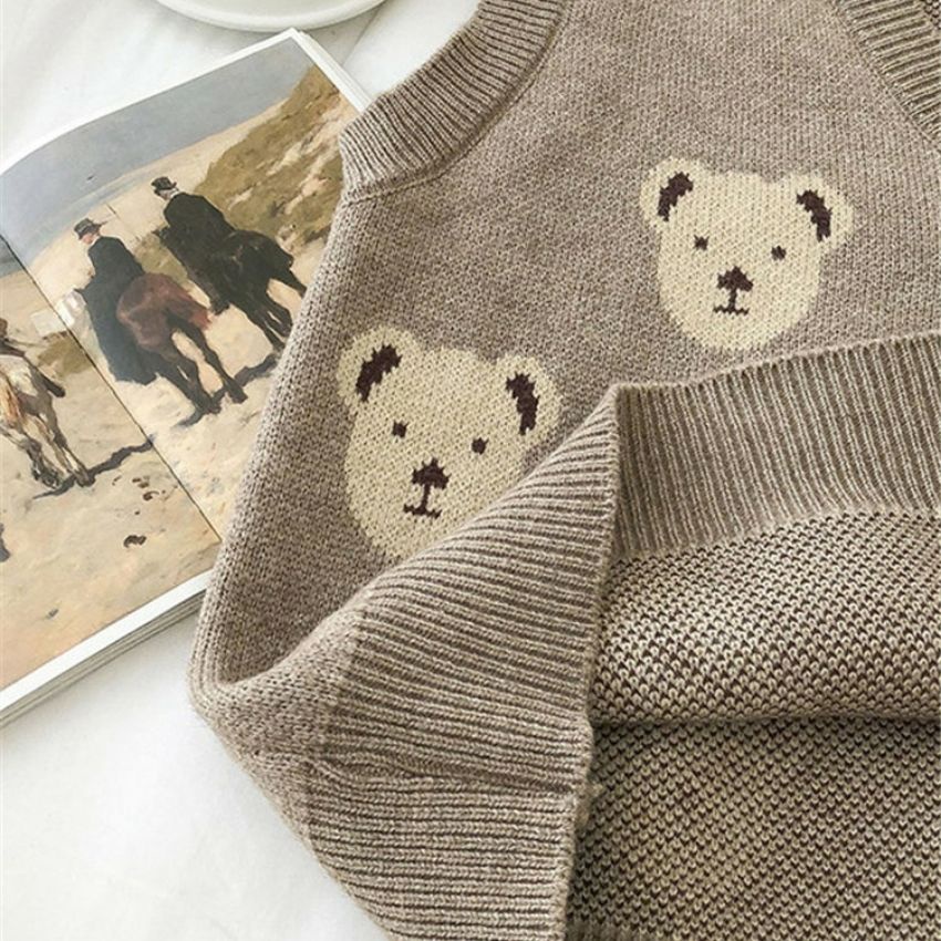 Áo len gile nữ ulzzang hình gấu cardigan phong cách hàn quốc Fmstyle Saigon 21ALU10U31303-21ALU11JM1704 | BigBuy360 - bigbuy360.vn