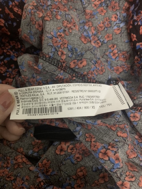 Canh sale sẵn đầm hoa Pull&bear size XS