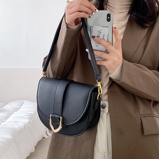 Túi xách nữ đeo chéo đeo vai, Túi xách trăng khuyết hình yên ngựa - JULIE 106