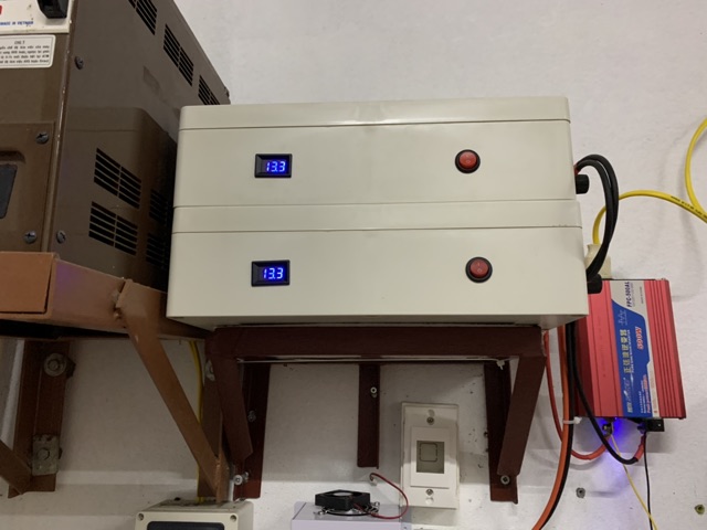 Pin lithium sắt cell pin 32650 dung lượng 50ah có đồng hồ hiển thị