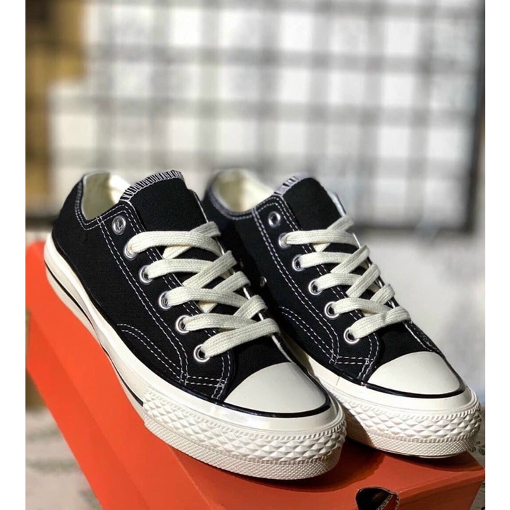 Giày CONVERSE tặng tất, full box