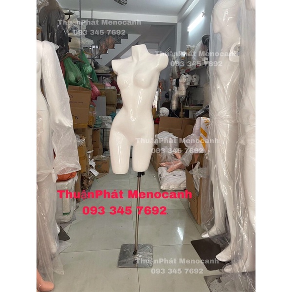 Manocanh mặc bikini